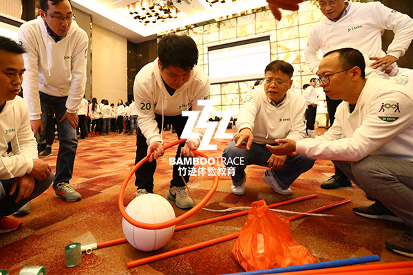 企業(yè)年會德凱德認證活動現(xiàn)場