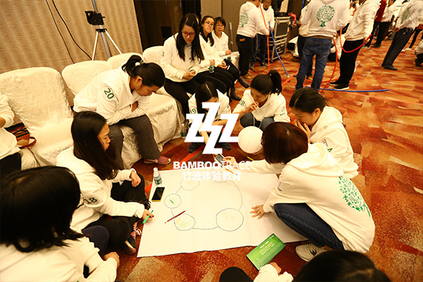 企業(yè)年會德凱德認證活動現(xiàn)場